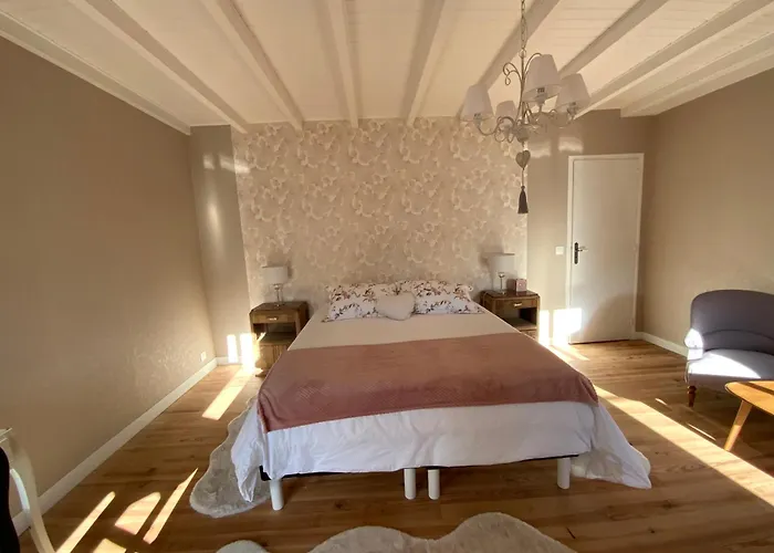 לינה וארוחת בוקר Dolce Farniente *